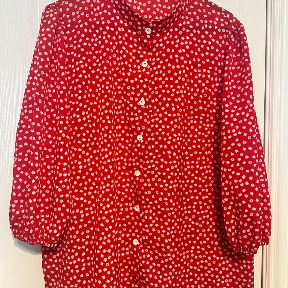 Red Button-Front Floral Print Blouse